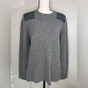 L.L. Bean 100% Lambs Wool Cable Knit Pullover Sweater W/Patches Women's Large